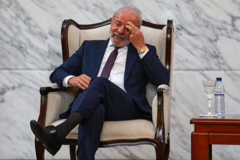 Brasil quer produzir fármacos em Moçambique e cooperar nos biocombustíveis