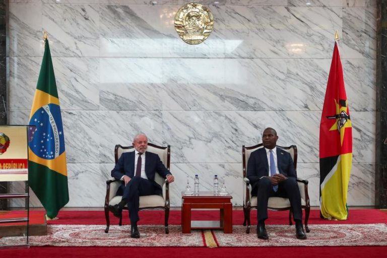 Lula da Silva promete renovar cooperação com Moçambique que “nunca deveria ter parado”