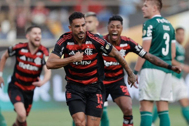 Taça Libertadores: Flamengo conquista quarto título ao vencer Palmeiras, de Abel Ferreira