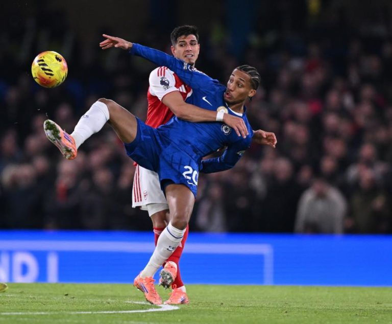 Arsenal desperdiça oportunidade de fugir na liderança em Stamford Bridge