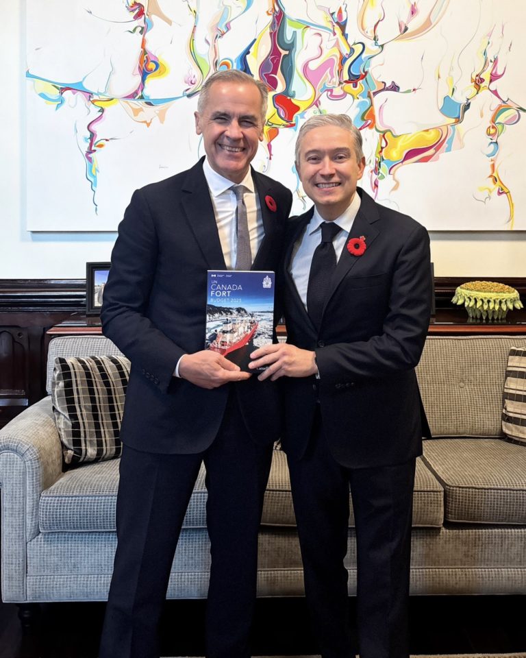 Novo orçamento federal prevê reforço da economia e soberania do Canadá