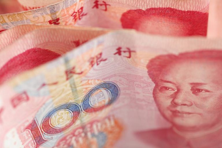 Banco central chinês mantém taxa de juro de referência em 3% pelo oitavo mês consecutivo
