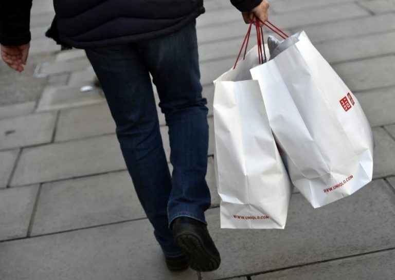 Compras na época natalícia sobem 8% e comércio ‘online’ cresce 19% – SIBS