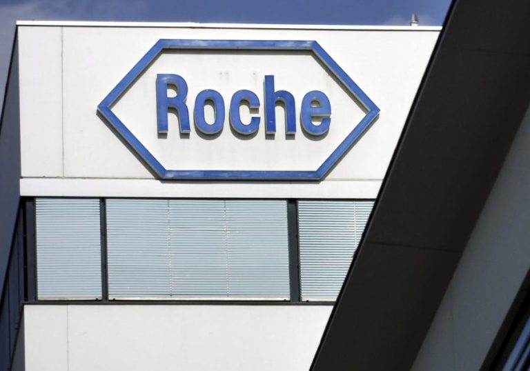Líder da Roche defende medicamentos mais caros na Suíça