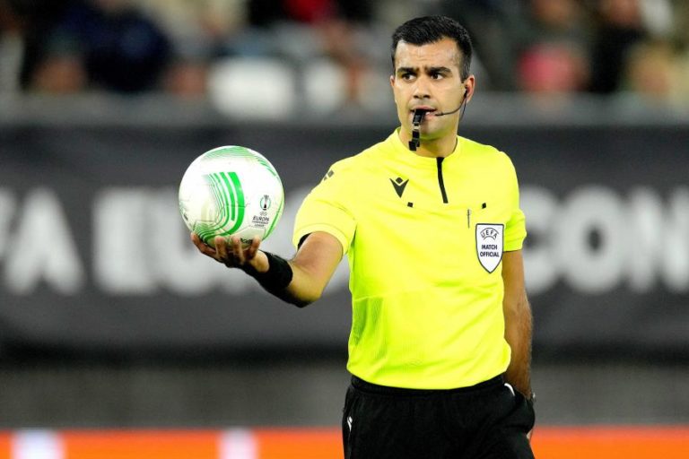 LE: Árbitro Rohit Saggi no FC Porto-Malmö e Giorgi Kruashvili no Nice-Braga