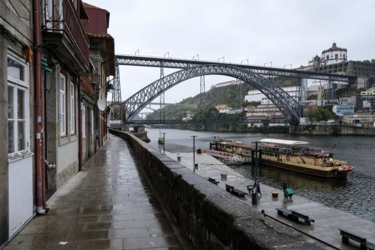 AM do Porto aprova orçamento de 2026 por um voto após deputado do Chega ausentar-se da sala