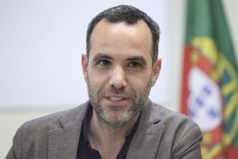 PSP faz buscas no Sindicato dos Enfermeiros no Porto visando anterior presidente