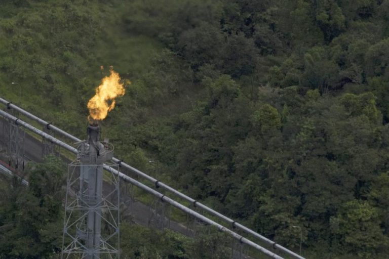 Brasil atinge novo recorde de produção de petróleo e gás natural em outubro