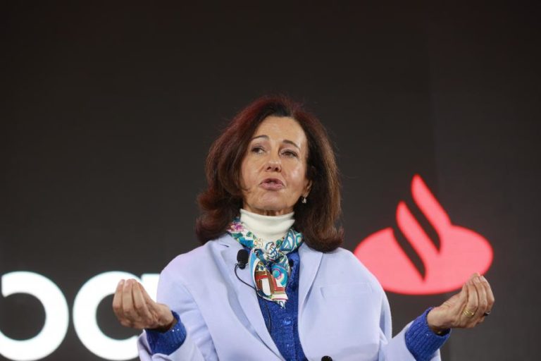 Santander completa colocação de quase 3,6 milhões de ações da filial polaca