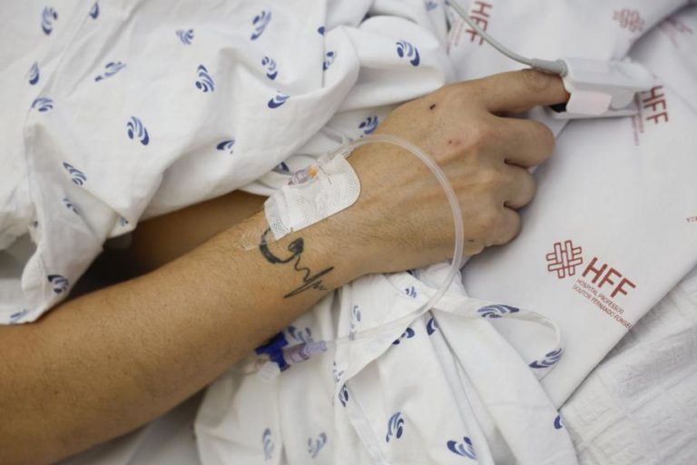 Doentes urgentes com espera de quase 12 horas no hospital Amadora-Sintra