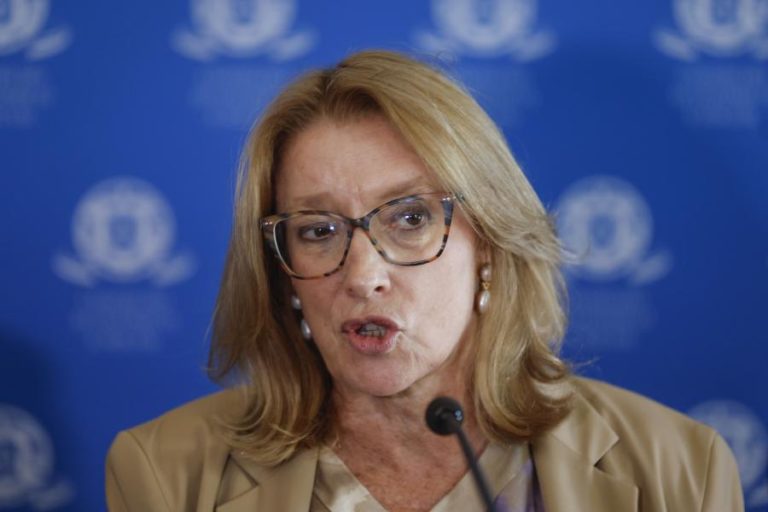 Ministra convoca UGT para reunião 3.ª feira para discutir alterações à lei laboral