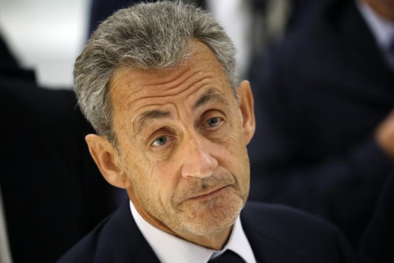 Justiça francesa pede novo julgamento para Sarkozy por pressionar testemunha