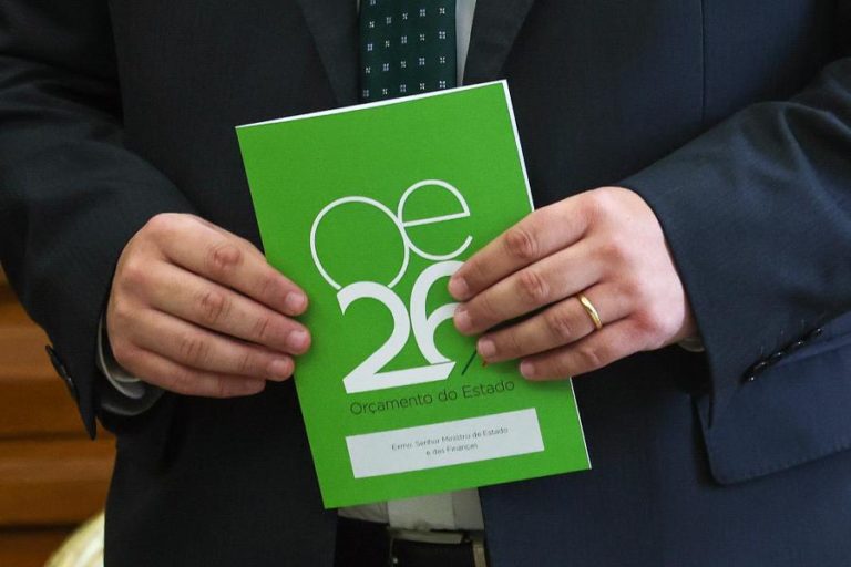 PR promulga Orçamento do Estado e salienta contribuição do parlamento para estabilidade