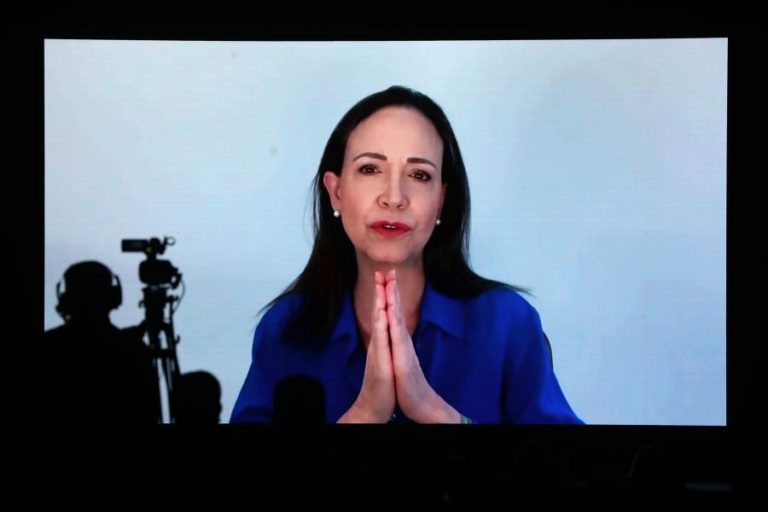 Filha de Maria Corina Machado receberá Prémio Nobel da Paz atribuído à mãe