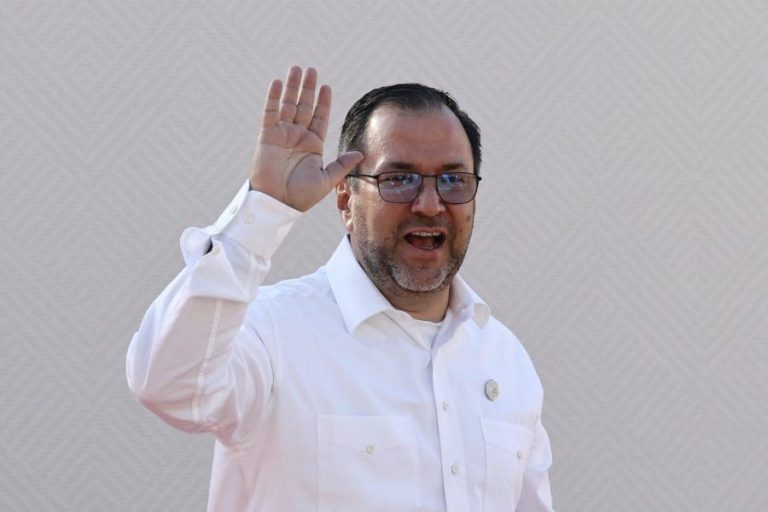 Venezuela diz ter recebido do Irão oferta de apoio contra a “pirataria” dos EUA