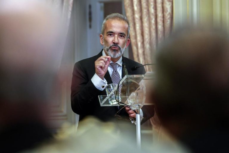 Venezuela: MNE preocupado com “maior dificuldade de voos” para diáspora mas rejeita alarmismo