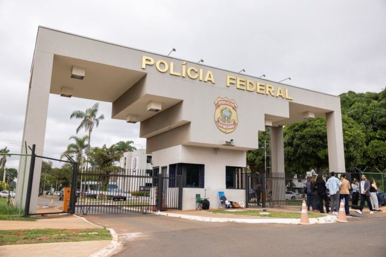 Supremo brasileiro autoriza ecografia a Bolsonaro na prisão