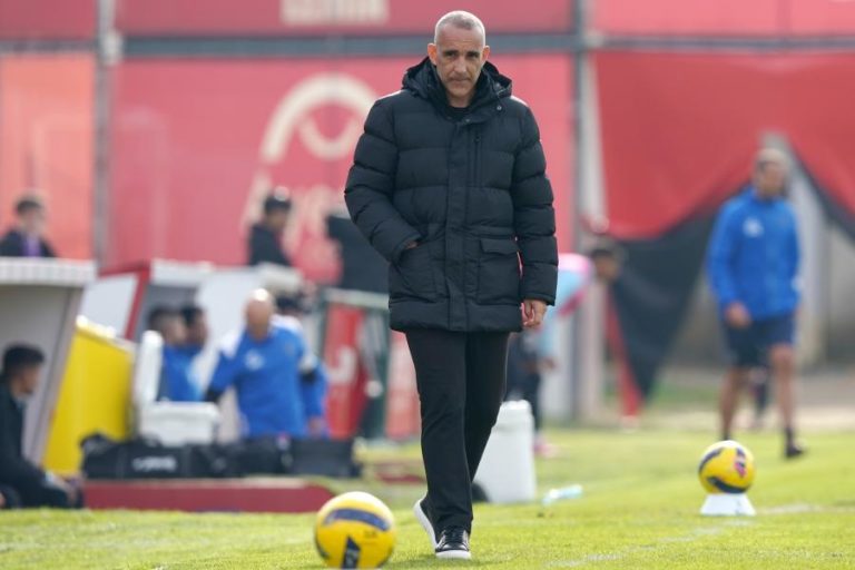 João Pedro Sousa deixa o comando técnico do AVS