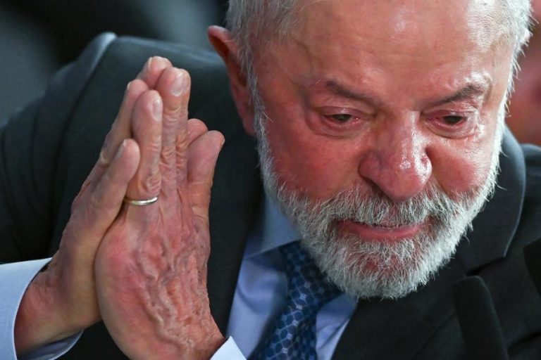 Lula diz a Trump que é “urgente” reforçar combate ao crime organizado