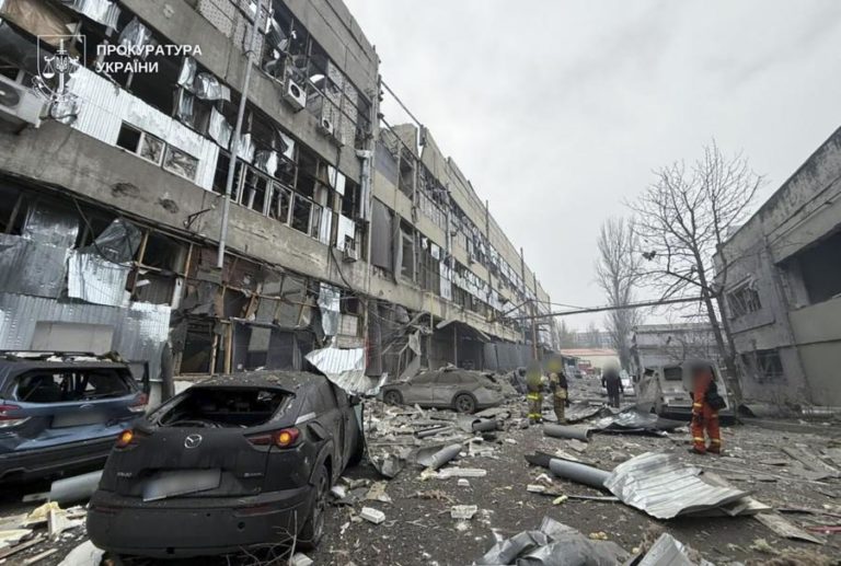 Ucrânia: Bruxelas propõe empréstimo de reparações ou crédito da UE e pede aval em 2 semanas