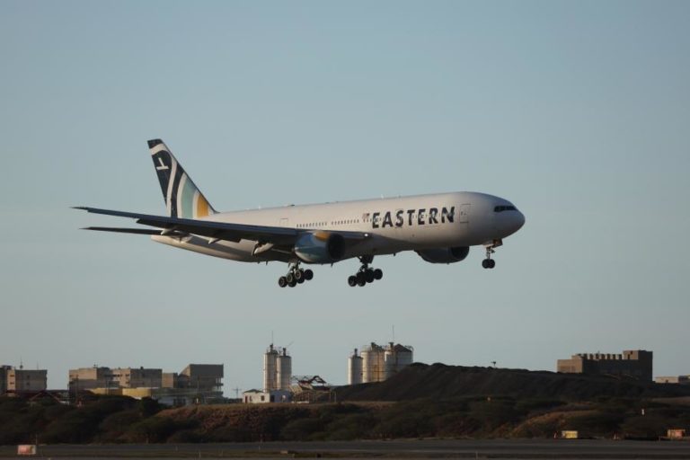 Caracas anuncia que EUA suspenderam voo previsto com deportação de venezuelanos