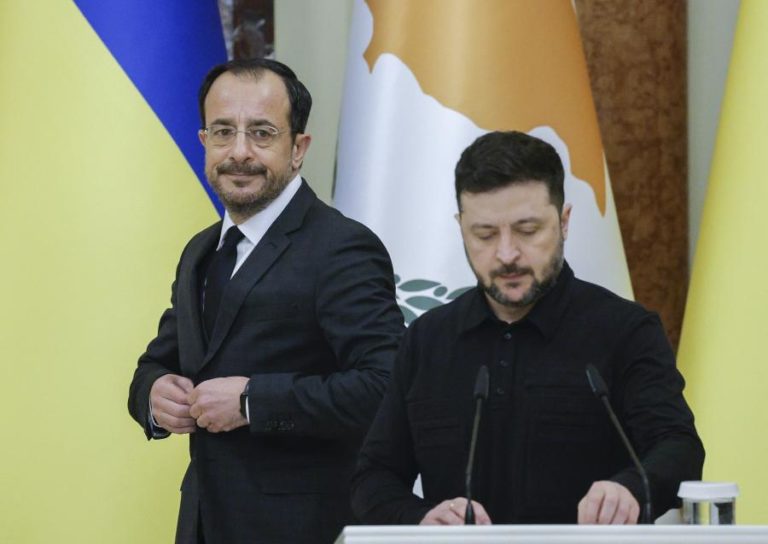 Zelensky espera avançar no caminho para UE durante Presidência cipriota