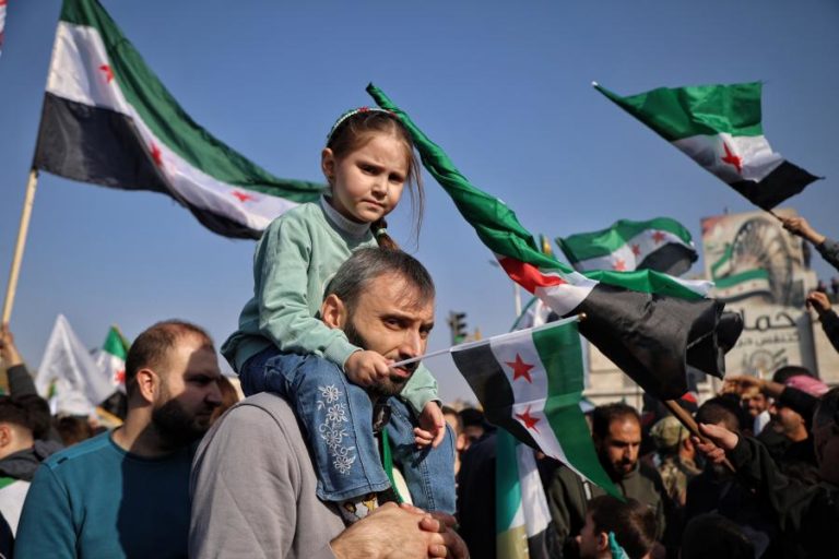 ACNUR pede mais apoio internacional no regresso de refugiados à Síria