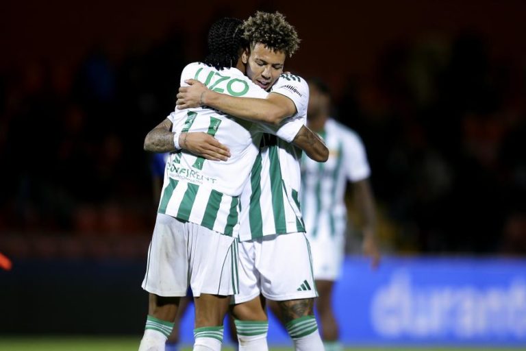 Rio Ave vence AVS e Clayton iguala Pavlidis no topo da lista de marcadores da I Liga