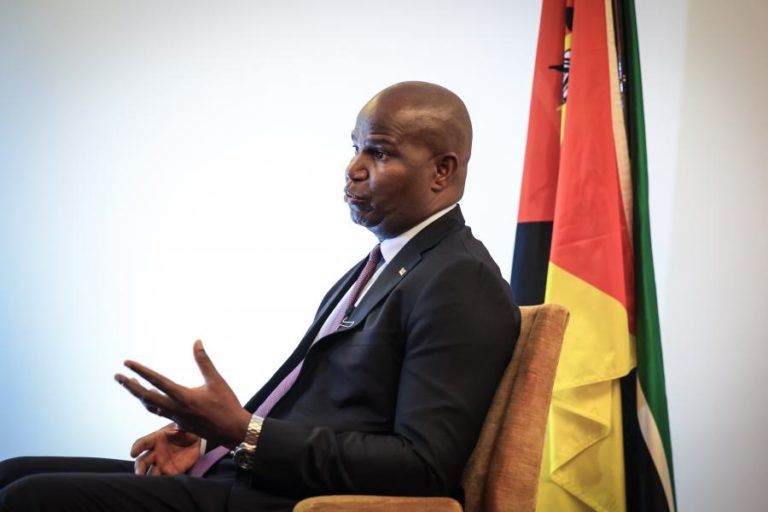 Presidente de Moçambique diz que acordos com Portugal têm de resultar em “coisas concretas” para os dois povos