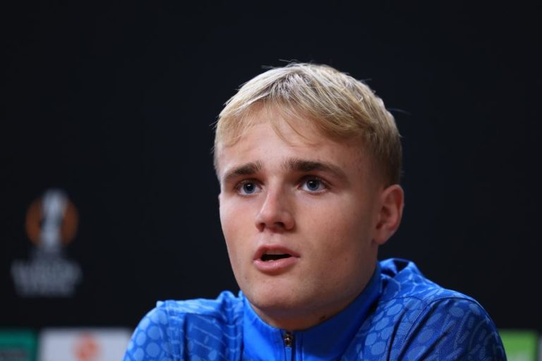 Victor Froholdt garante “total foco” do FC Porto na receção ao Malmö