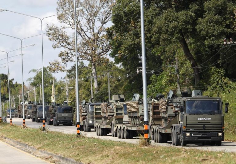 Tailândia dissolve Parlamento em plena crise fronteiriça com o Camboja