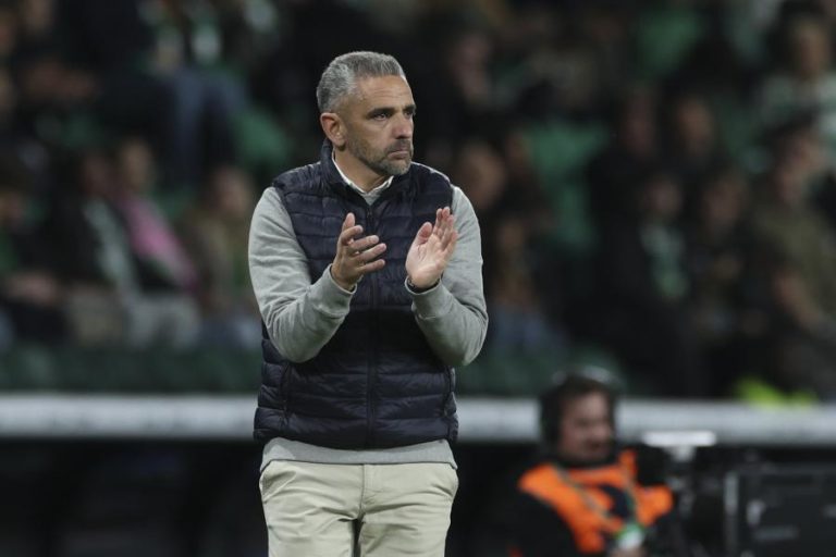 Rui Borges pede Sporting preparado para agressividade do Santa Clara no encontro para a Taça de Portugal