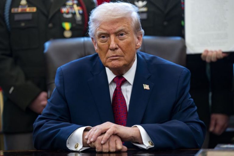 Administração Trump alarga proibição de viagens a mais 5 países e impõe novos limites a outros