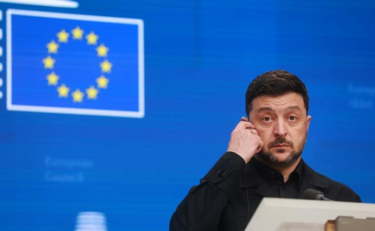 Zelensky diz que adesão à NATO está na Constituição ucraniana e não desiste da intenção
