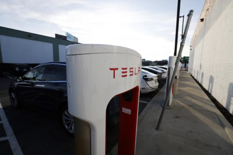 Dono da Tesla consegue com recurso para Supremo Tribunal plano de remuneração de 47,8 mil ME