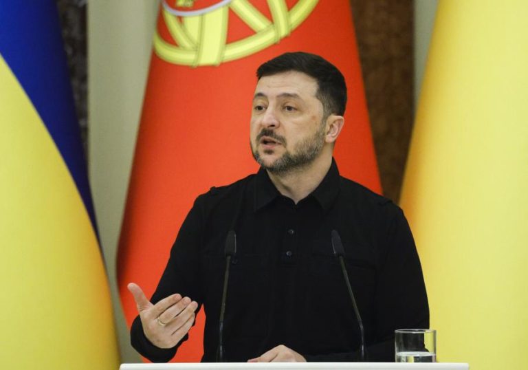 Zelensky revela proposta dos EUA para reunião conjunta de ucranianos e russos em Miami