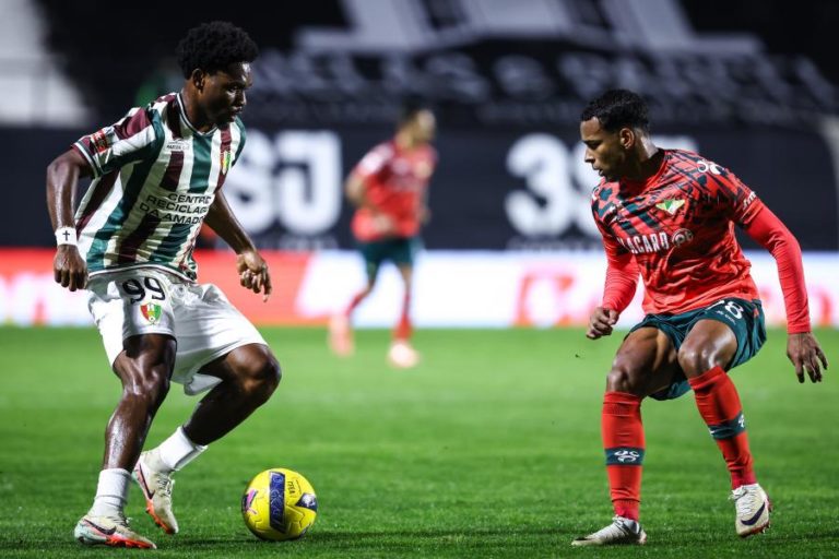 Estrela da Amadora e Moreirense empatam a zero na Reboleira