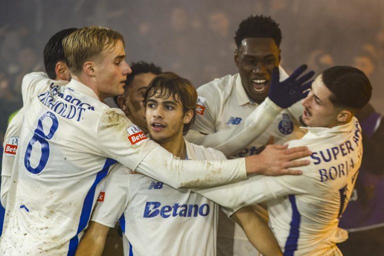 FC Porto segura liderança destacada da I Liga com vitória folgada em Alverca