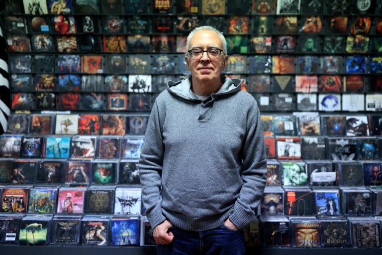 Loja de música Piranha resiste há 30 anos no Porto graças a um “nicho muito fiel”