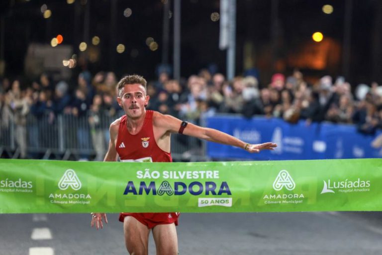 Estreantes Alexandre Figueiredo e Laura Taborda vencem 50.ª São Silvestre da Amadora