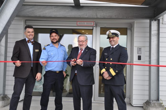 B1-04-VT ESTAÇÃO MODERNA GUARDA COSTEIRA COBOURG RS