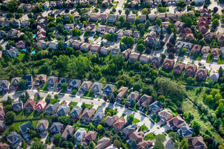 Preços das casas no Canadá devem aumentar 1% no próximo ano