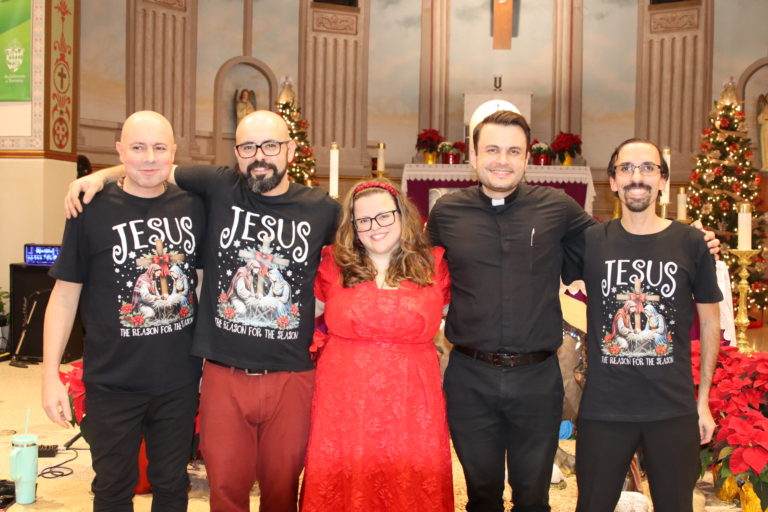 ‘A Night with St. Mary’s Angels’ emociona comunidade em Toronto