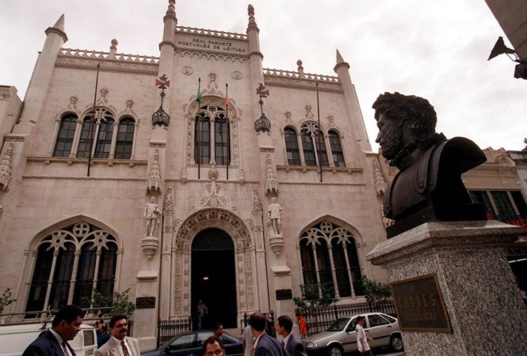 Portugal condecora com Ordem de Camões Real Gabinete Português de Leitura do Rio de janeiro