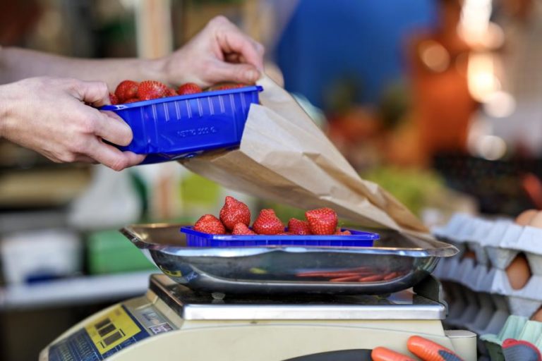 Eurostat revê em baixa para 1,9% inflação da zona euro em dezembro