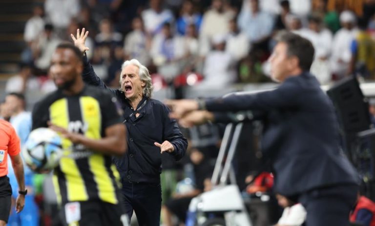 Al Nassr sofre primeira derrota na Liga saudita e pode perder liderança