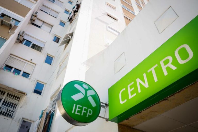 Número de desempregados nos centros de emprego cai 10,8% em dezembro – IEFP