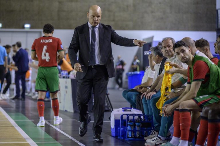 Futsal/Europeu: Portugal procura entrar com o ‘pé direito’ frente à Itália