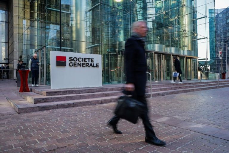 Banco Société Générale planeia cortar 1.800 postos de trabalho em França