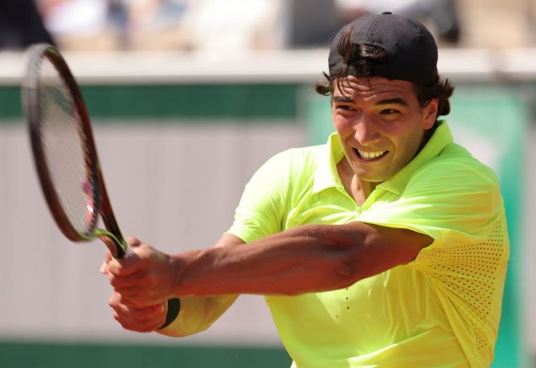 Tenista Henrique Rocha eliminado da qualificação para o Open da Austrália